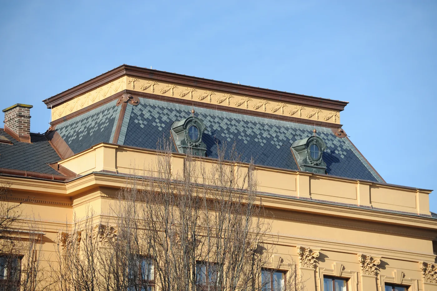 A roof of natural split slate on a UHK building